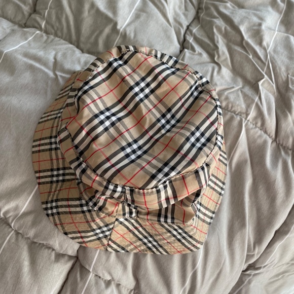 Burberry pattern bucket hat - Picture 2 of 11